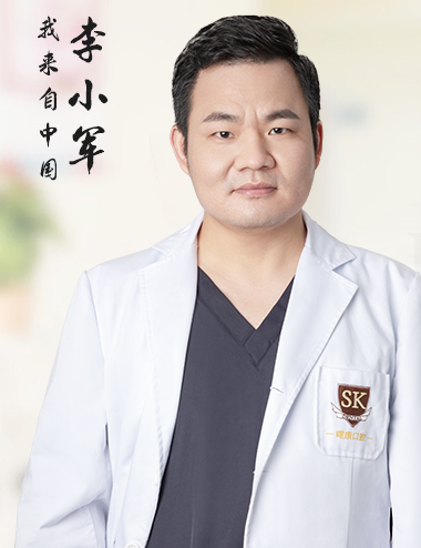 李.jpg